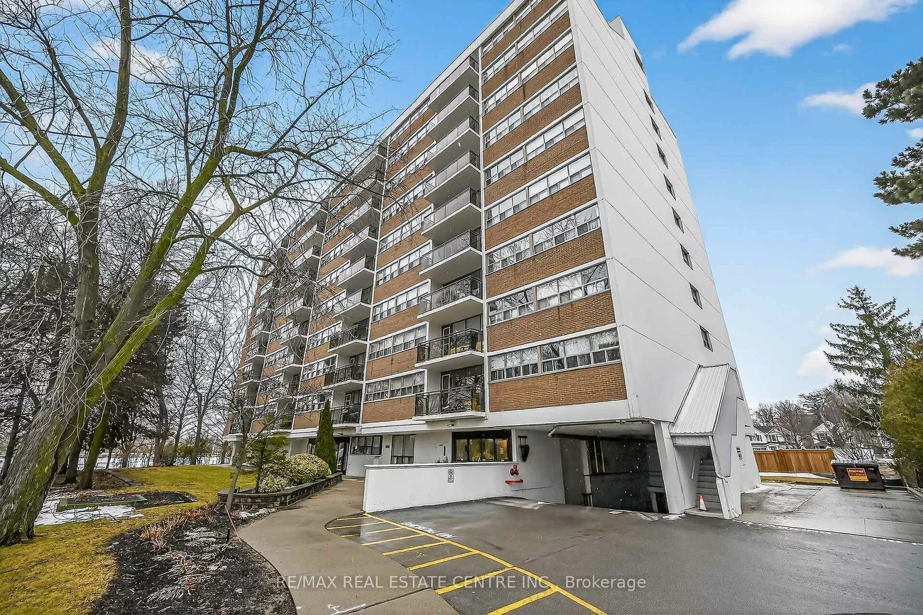 212, Kerr, 1002 - CO Central, Oakville