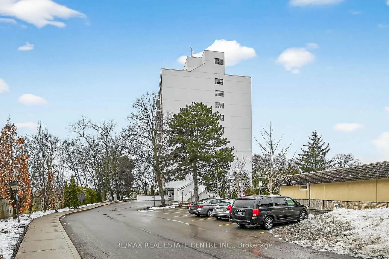 212, Kerr, 1002 - CO Central, Oakville