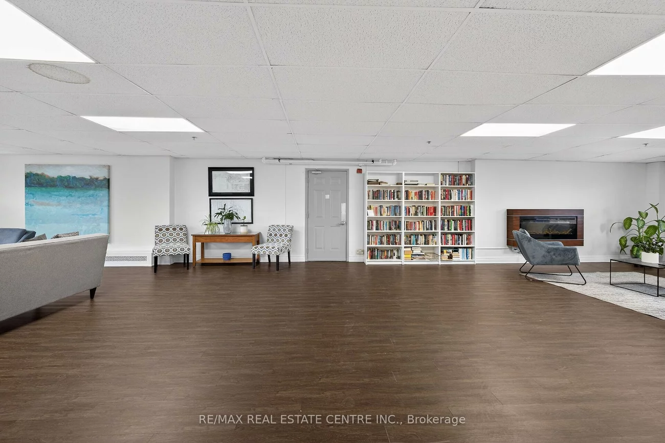 212, Kerr, 1002 - CO Central, Oakville