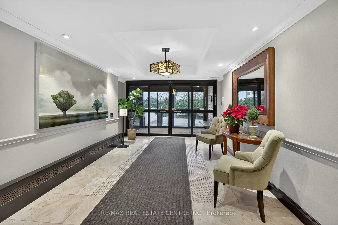 212, Kerr, 1002 - CO Central, Oakville