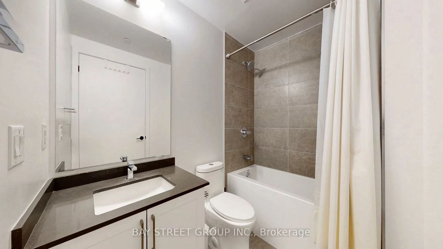 2450, Old Bronte, 1019 - WM Westmount, Oakville