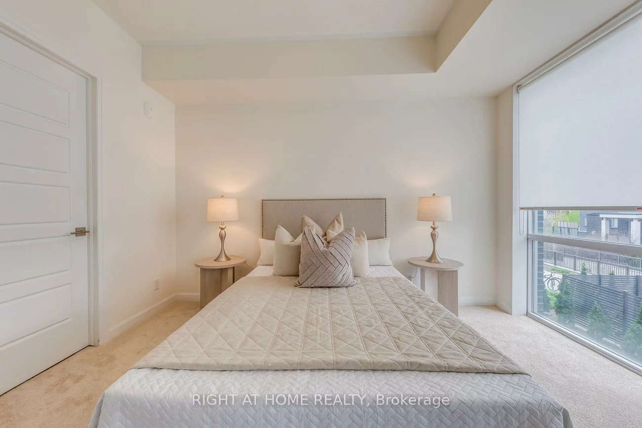3028, Creekshore, 1005 - FA Falgarwood, Oakville