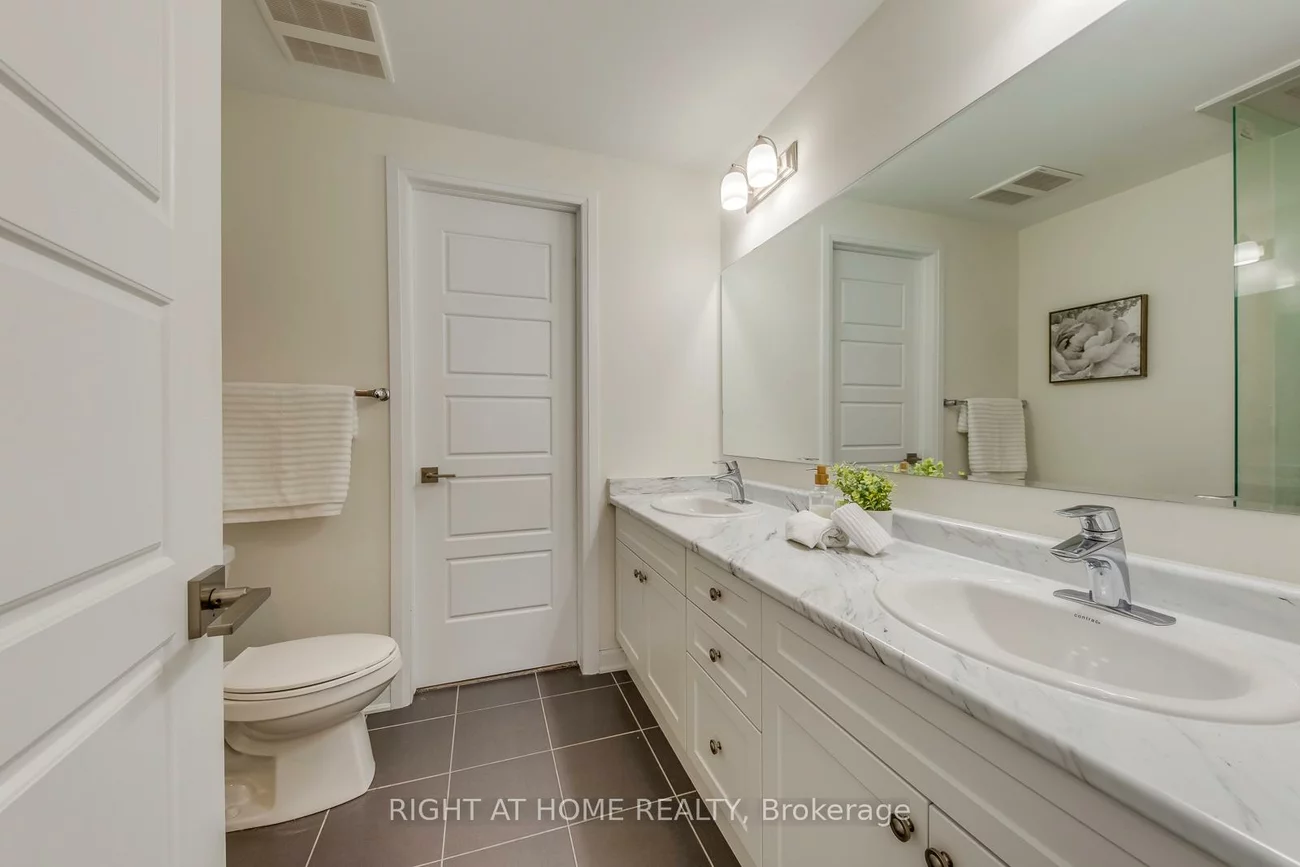 3028, Creekshore, 1005 - FA Falgarwood, Oakville