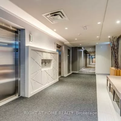 3028, Creekshore, 1005 - FA Falgarwood, Oakville