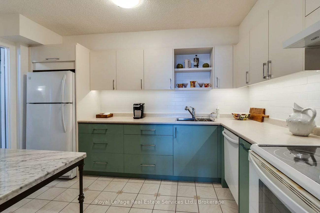 1359, White Oaks, 1005 - FA Falgarwood, Oakville