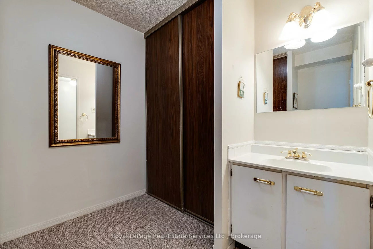 1359, White Oaks, 1005 - FA Falgarwood, Oakville