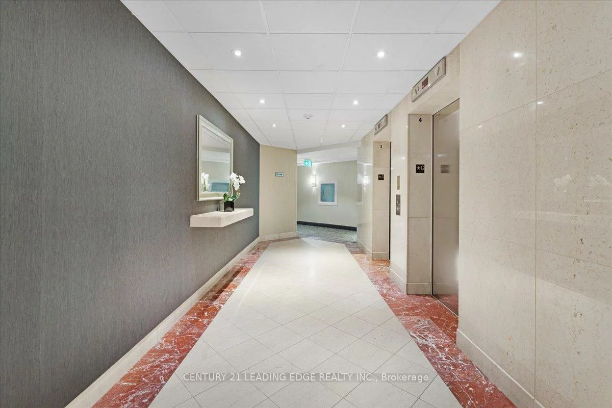 2511, Lakeshore, 1001 - BR Bronte, Oakville