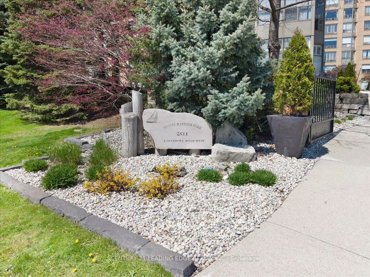 2511, Lakeshore, 1001 - BR Bronte, Oakville