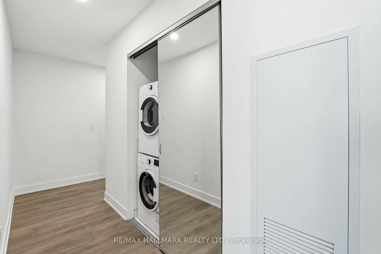 297, Oak Walk, 1015 - RO River Oaks, Oakville