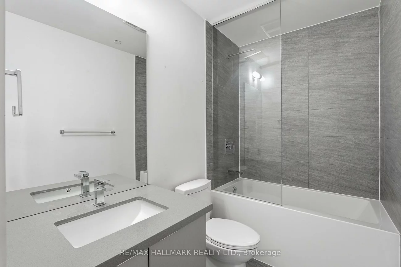 297, Oak Walk, 1015 - RO River Oaks, Oakville