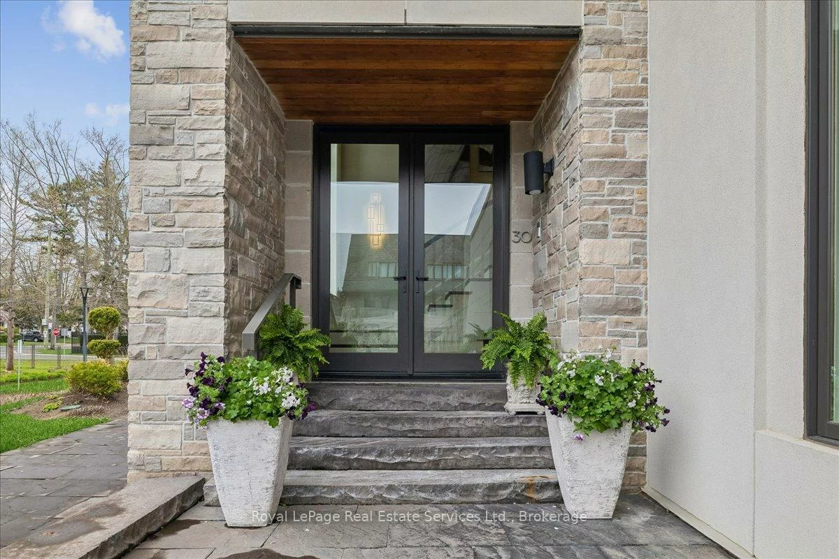 10, Maple Grove, 1011 - MO Morrison, Oakville
