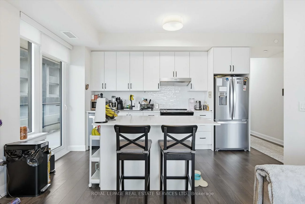 3220, William Coltson, 1010 - JM Joshua Meadows, Oakville