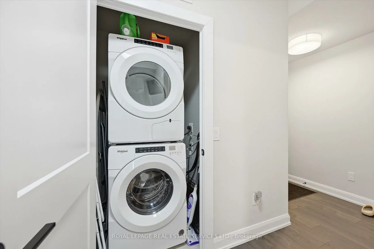 3220, William Coltson, 1010 - JM Joshua Meadows, Oakville