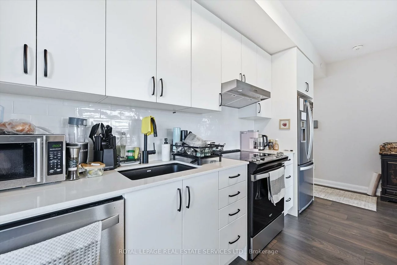 3220, William Coltson, 1010 - JM Joshua Meadows, Oakville