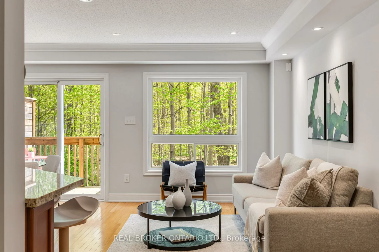233, Duskywing, 1001 - BR Bronte, Oakville