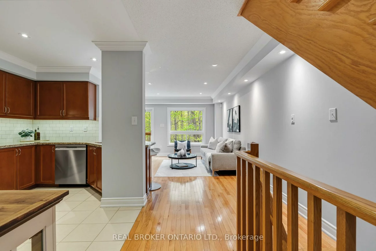 233, Duskywing, 1001 - BR Bronte, Oakville
