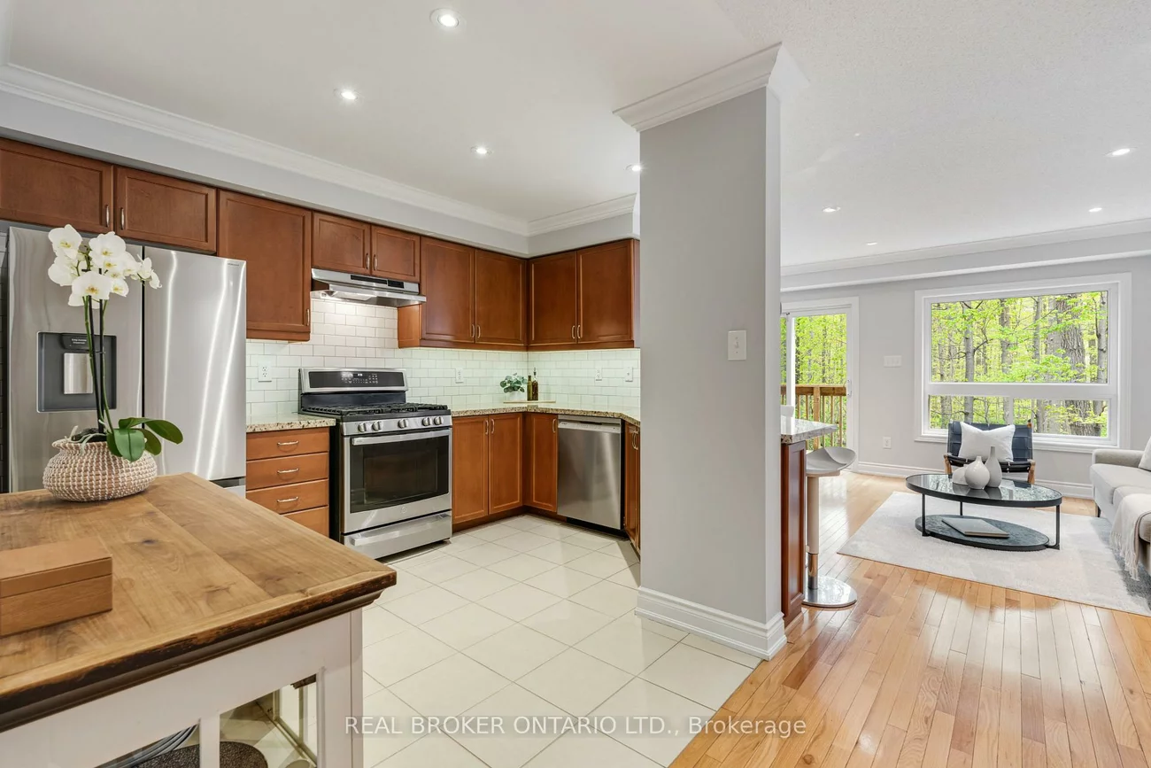 233, Duskywing, 1001 - BR Bronte, Oakville