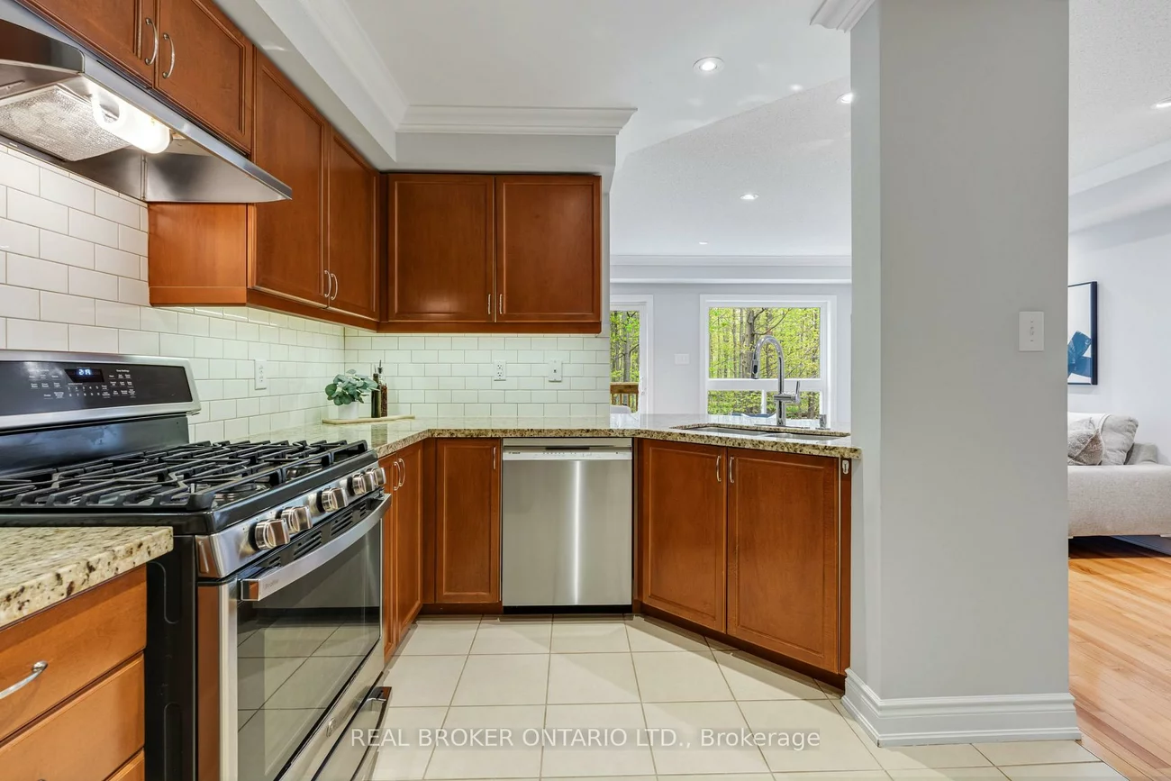 233, Duskywing, 1001 - BR Bronte, Oakville