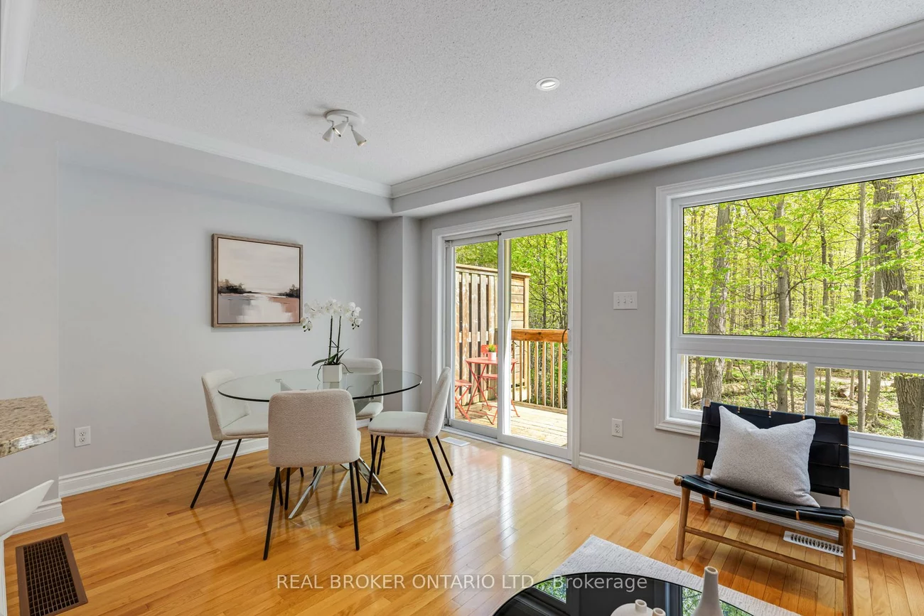233, Duskywing, 1001 - BR Bronte, Oakville