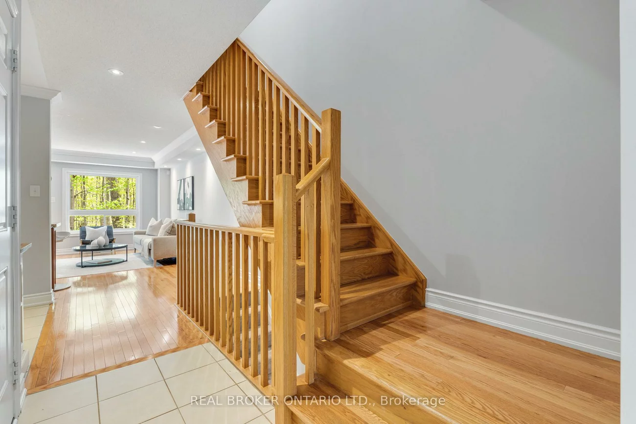 233, Duskywing, 1001 - BR Bronte, Oakville