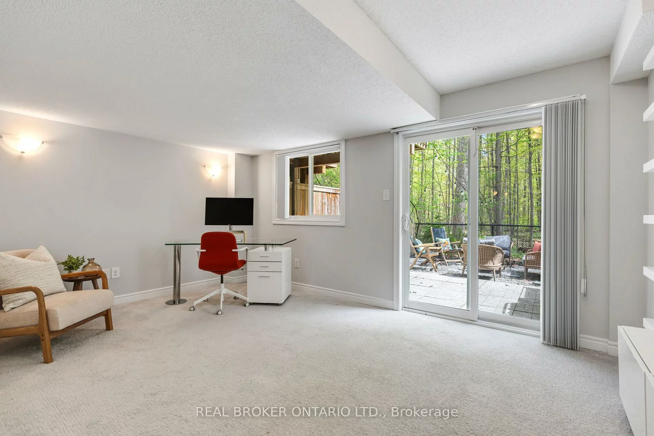 233, Duskywing, 1001 - BR Bronte, Oakville