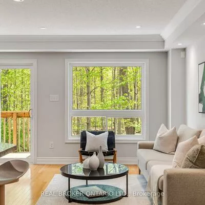 233, Duskywing, 1001 - BR Bronte, Oakville