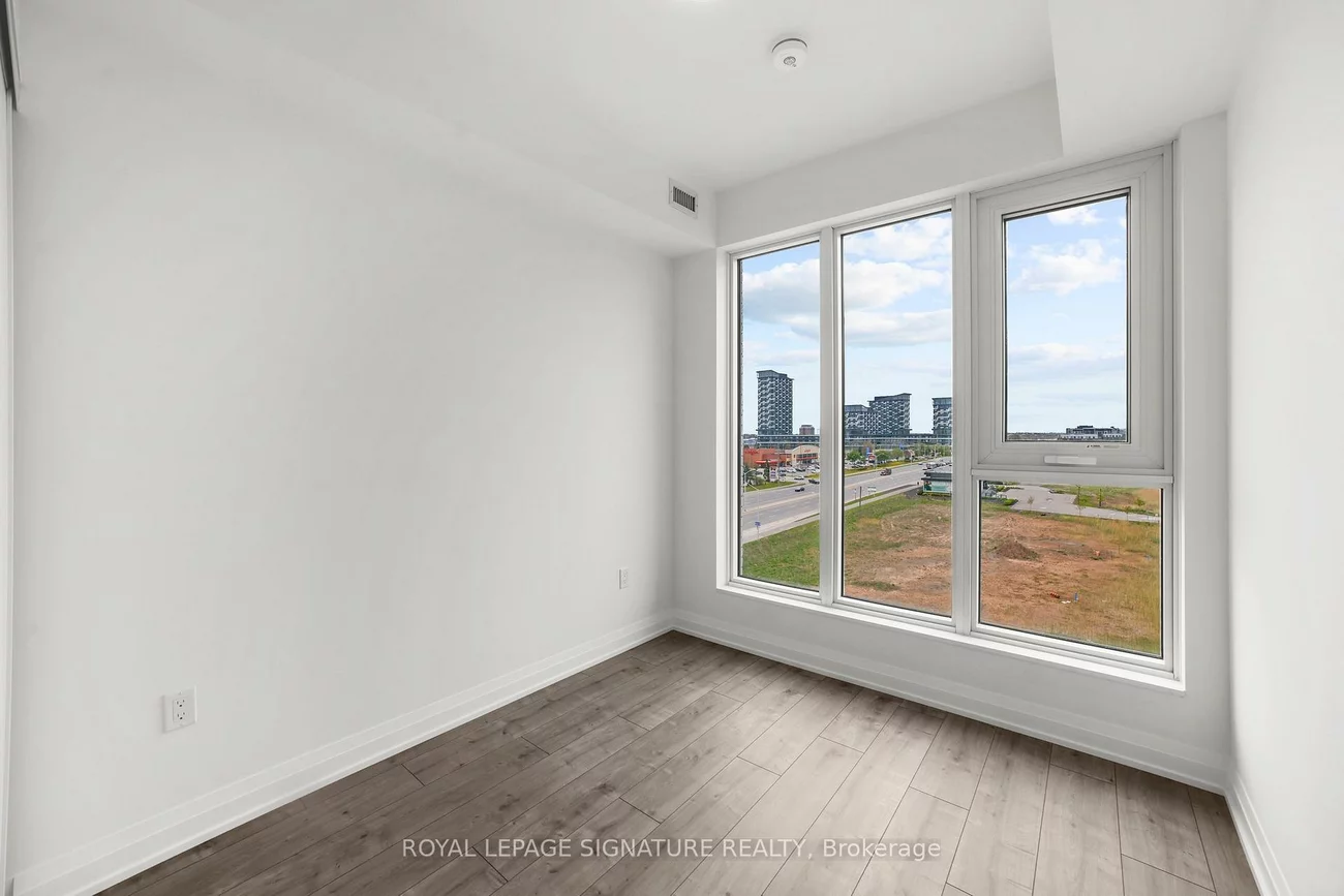 412, Silver Maple, 1010 - JM Joshua Meadows, Oakville