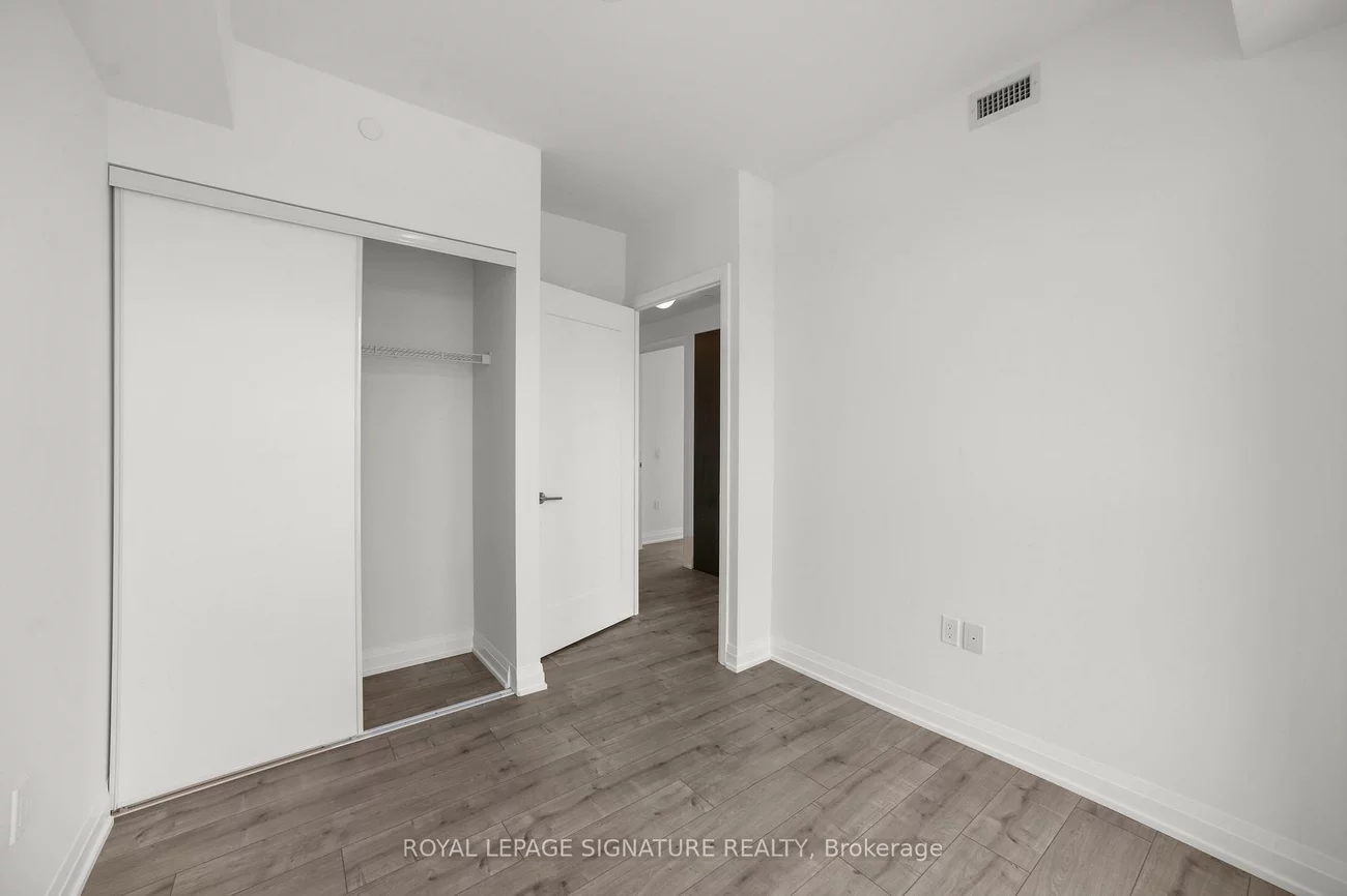 412, Silver Maple, 1010 - JM Joshua Meadows, Oakville