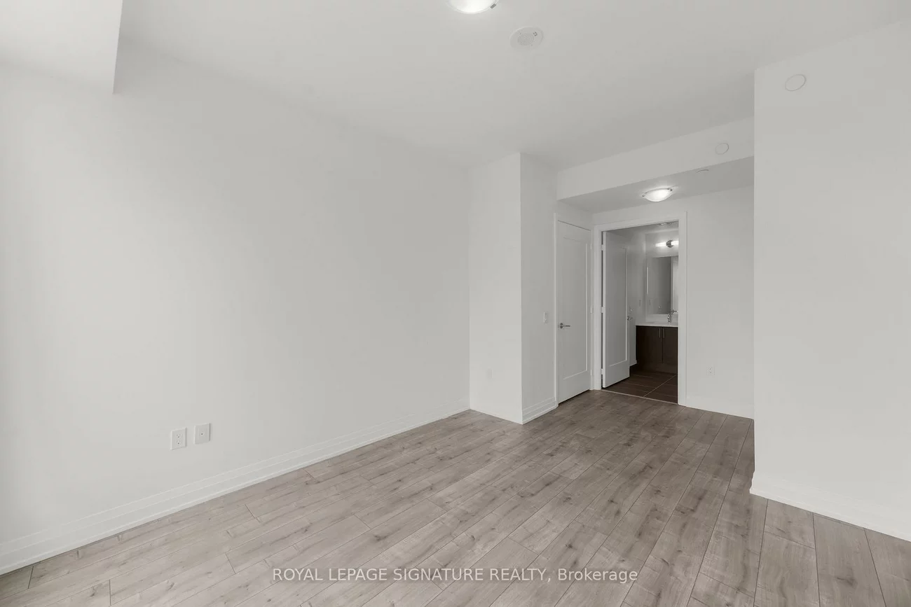 412, Silver Maple, 1010 - JM Joshua Meadows, Oakville
