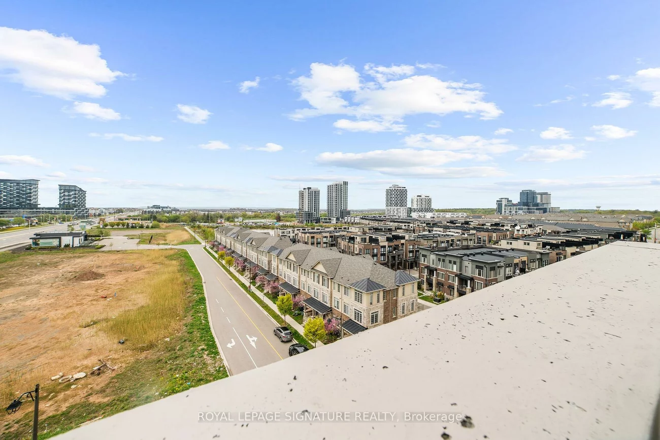 412, Silver Maple, 1010 - JM Joshua Meadows, Oakville