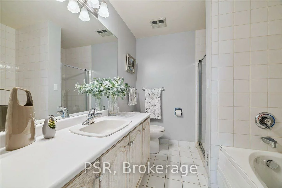 2511, Lakeshore, 1001 - BR Bronte, Oakville