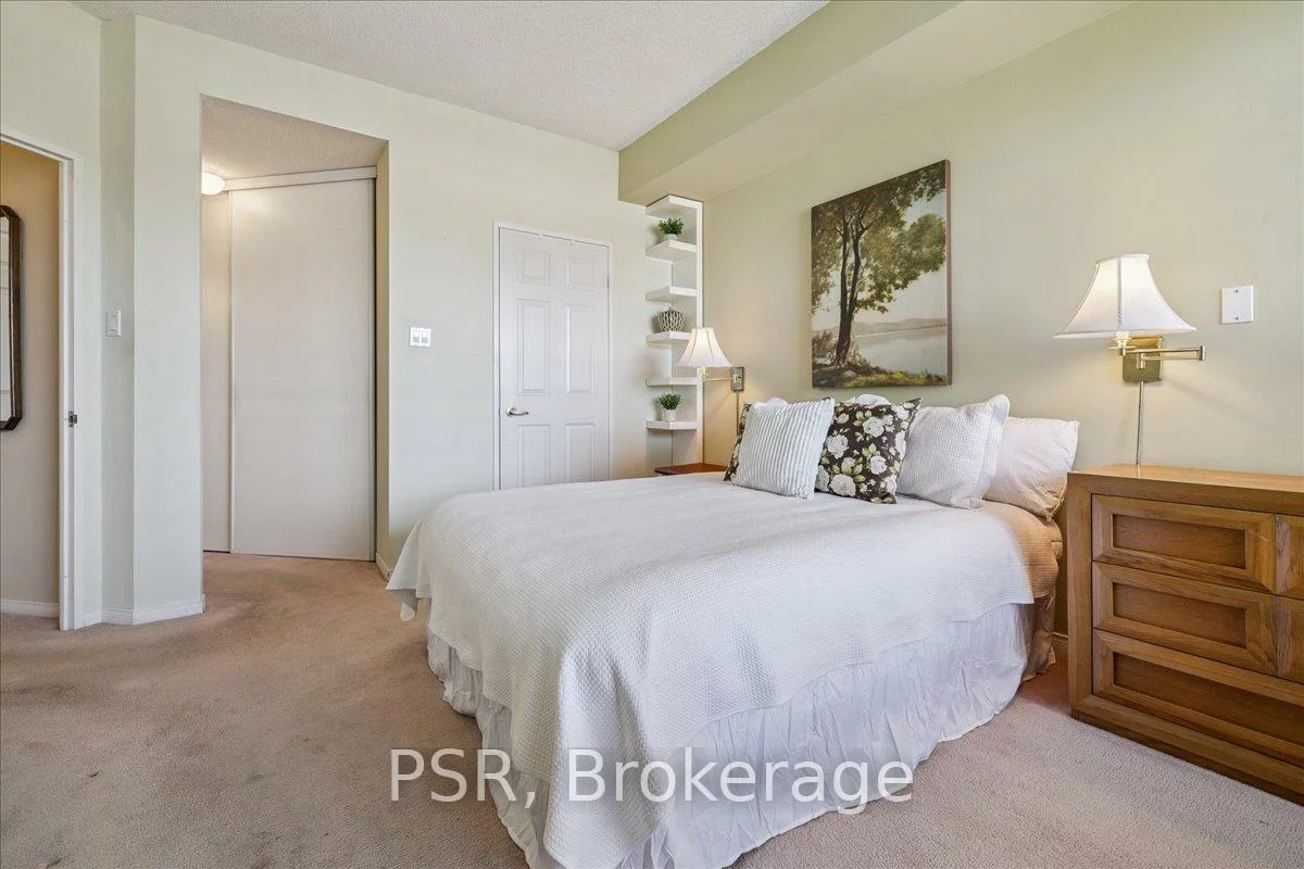 2511, Lakeshore, 1001 - BR Bronte, Oakville