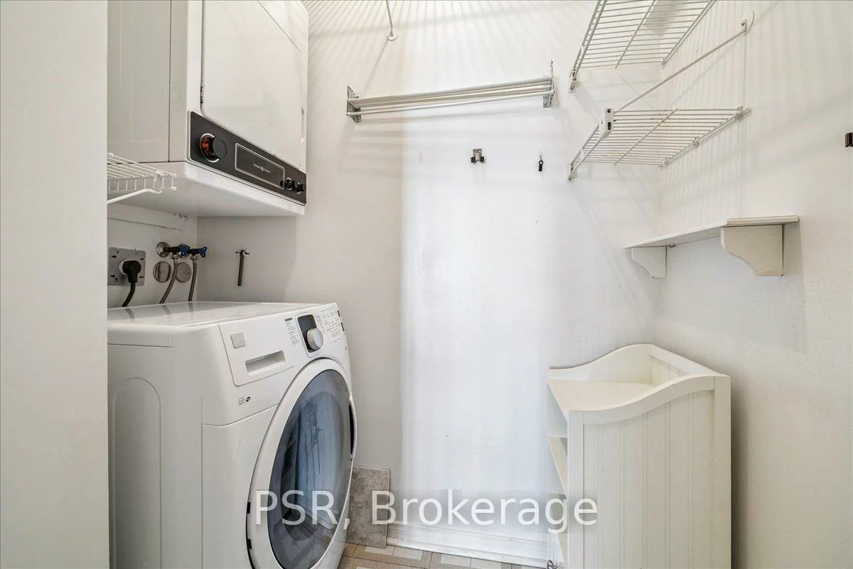 2511, Lakeshore, 1001 - BR Bronte, Oakville