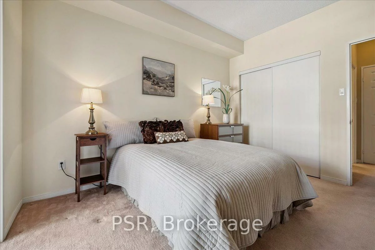 2511, Lakeshore, 1001 - BR Bronte, Oakville