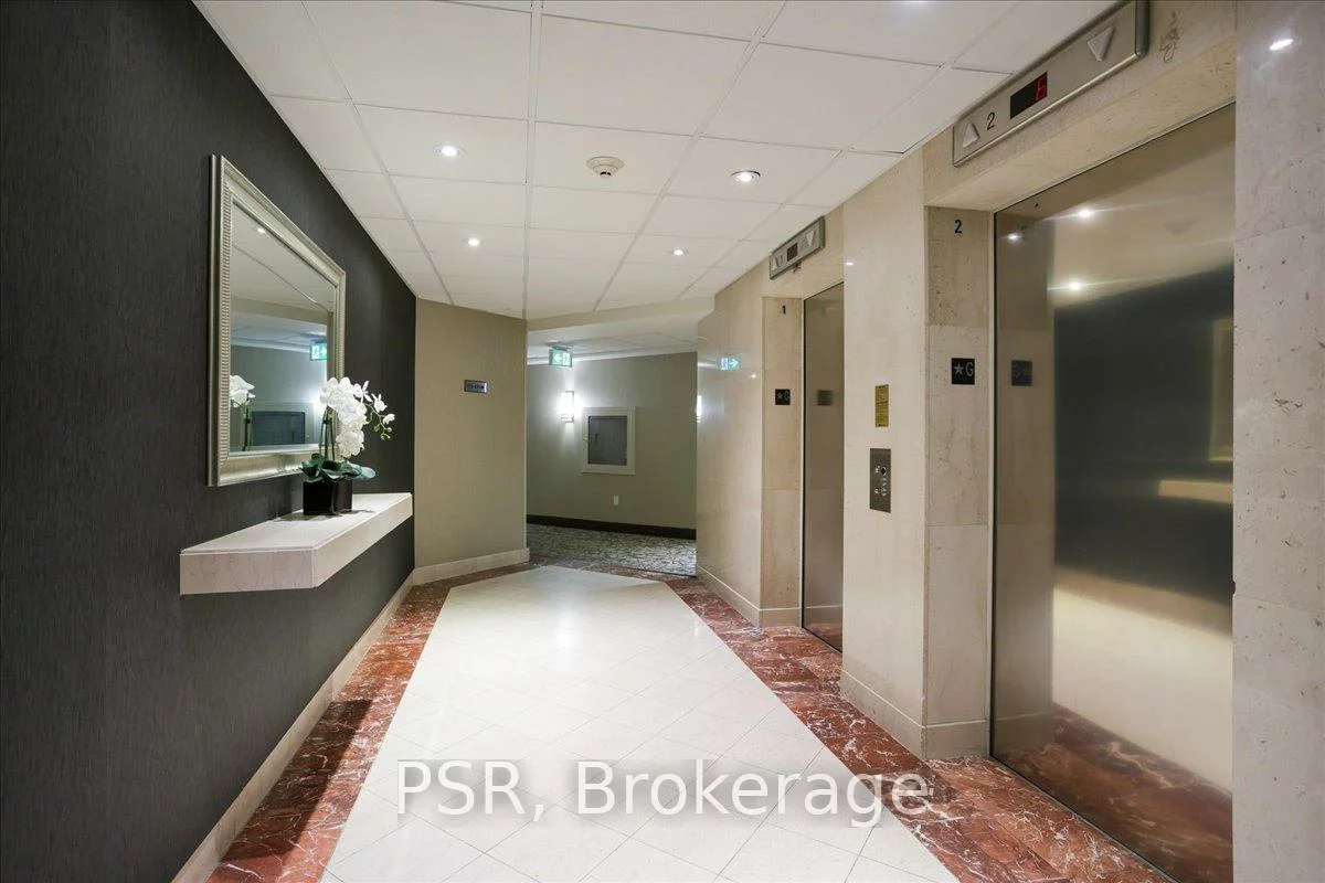 2511, Lakeshore, 1001 - BR Bronte, Oakville