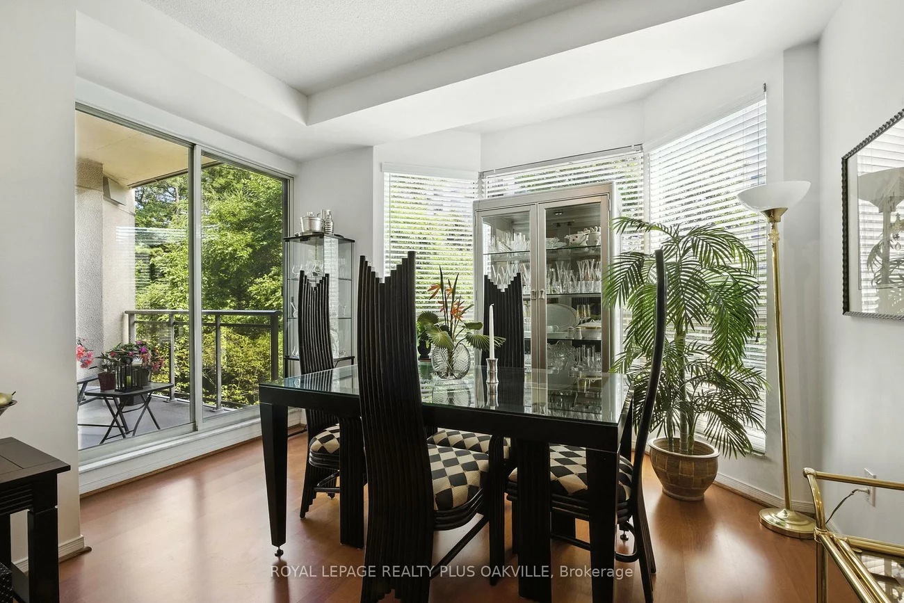 2511, Lakeshore, 1001 - BR Bronte, Oakville