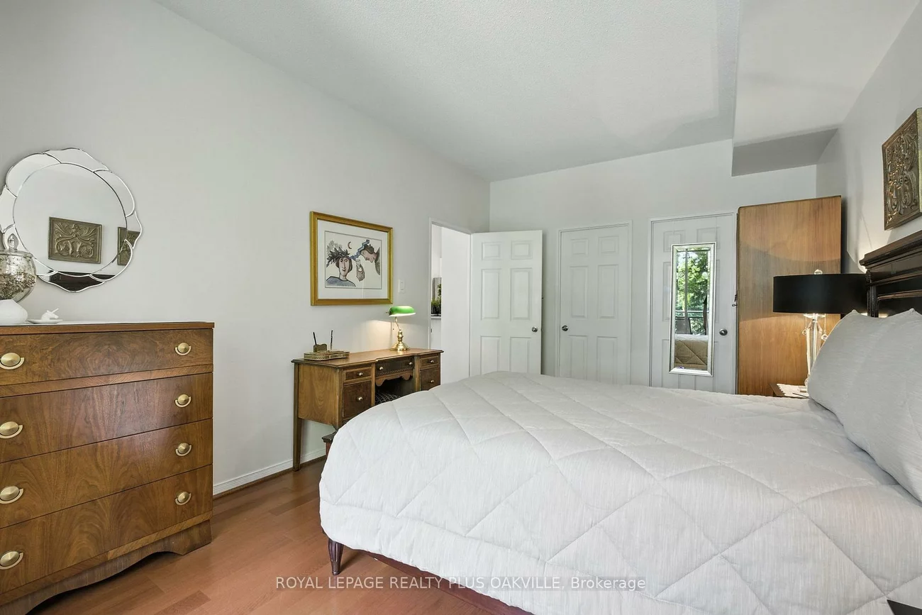 2511, Lakeshore, 1001 - BR Bronte, Oakville