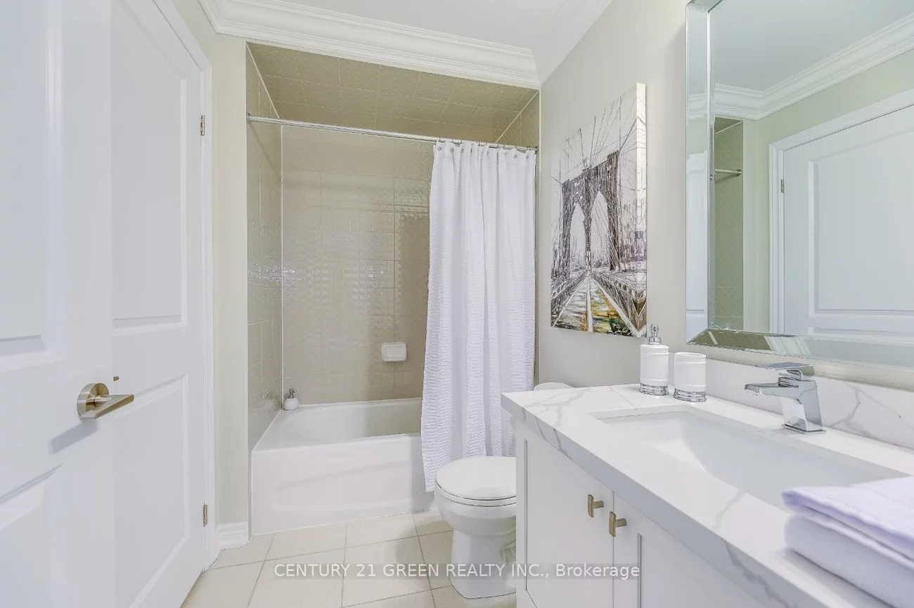 263, Georgian, 1015 - RO River Oaks, Oakville