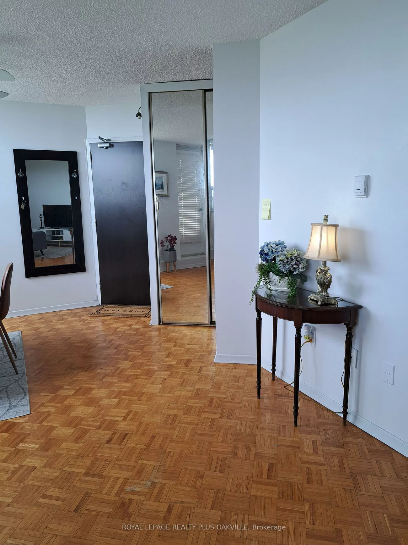 212, Kerr, 1002 - CO Central, Oakville