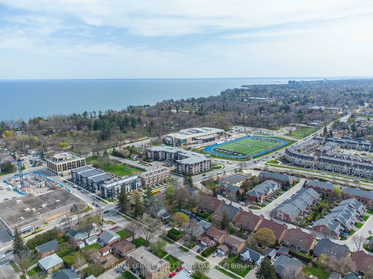 212, Kerr, 1002 - CO Central, Oakville