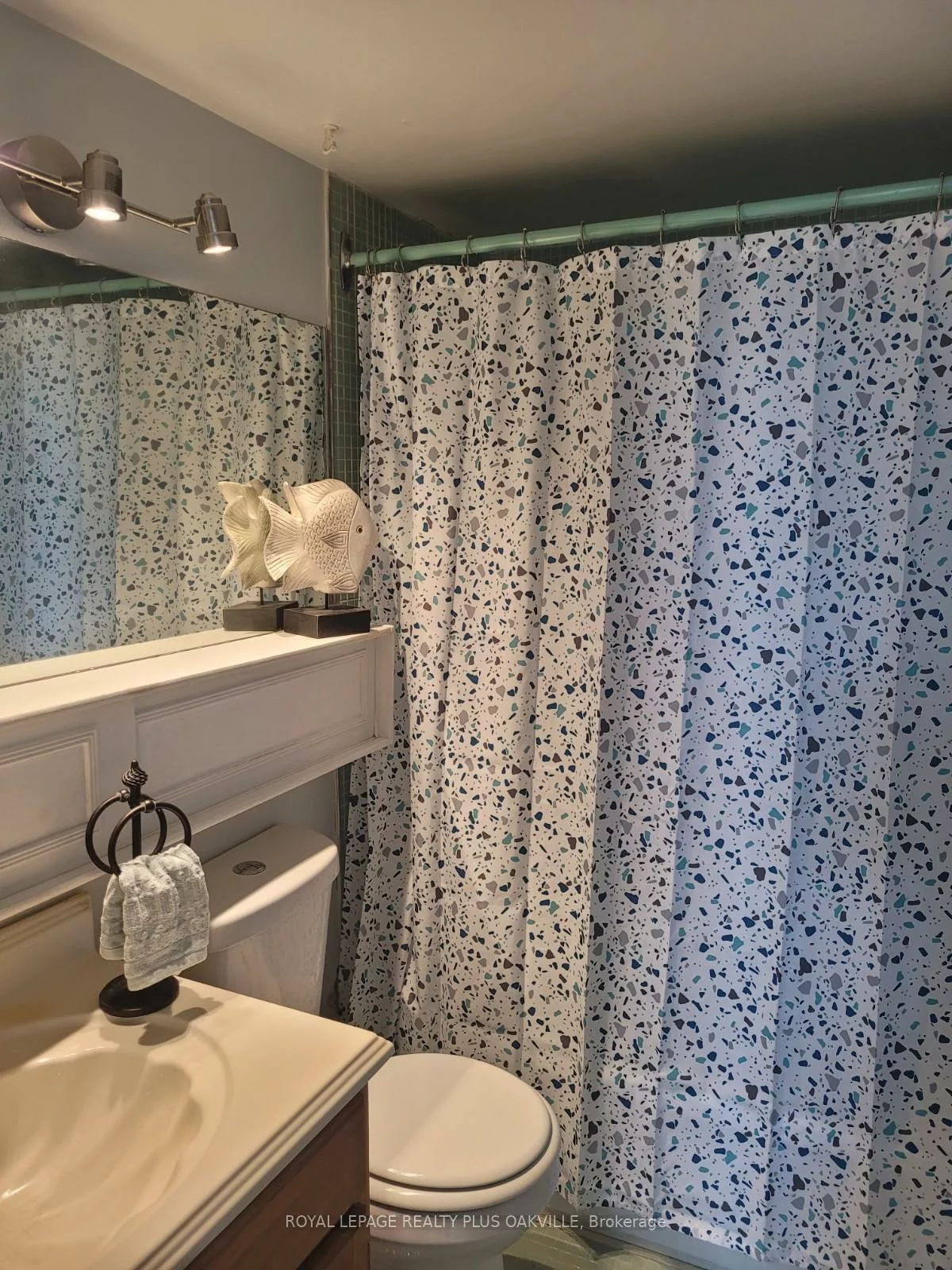 212, Kerr, 1002 - CO Central, Oakville