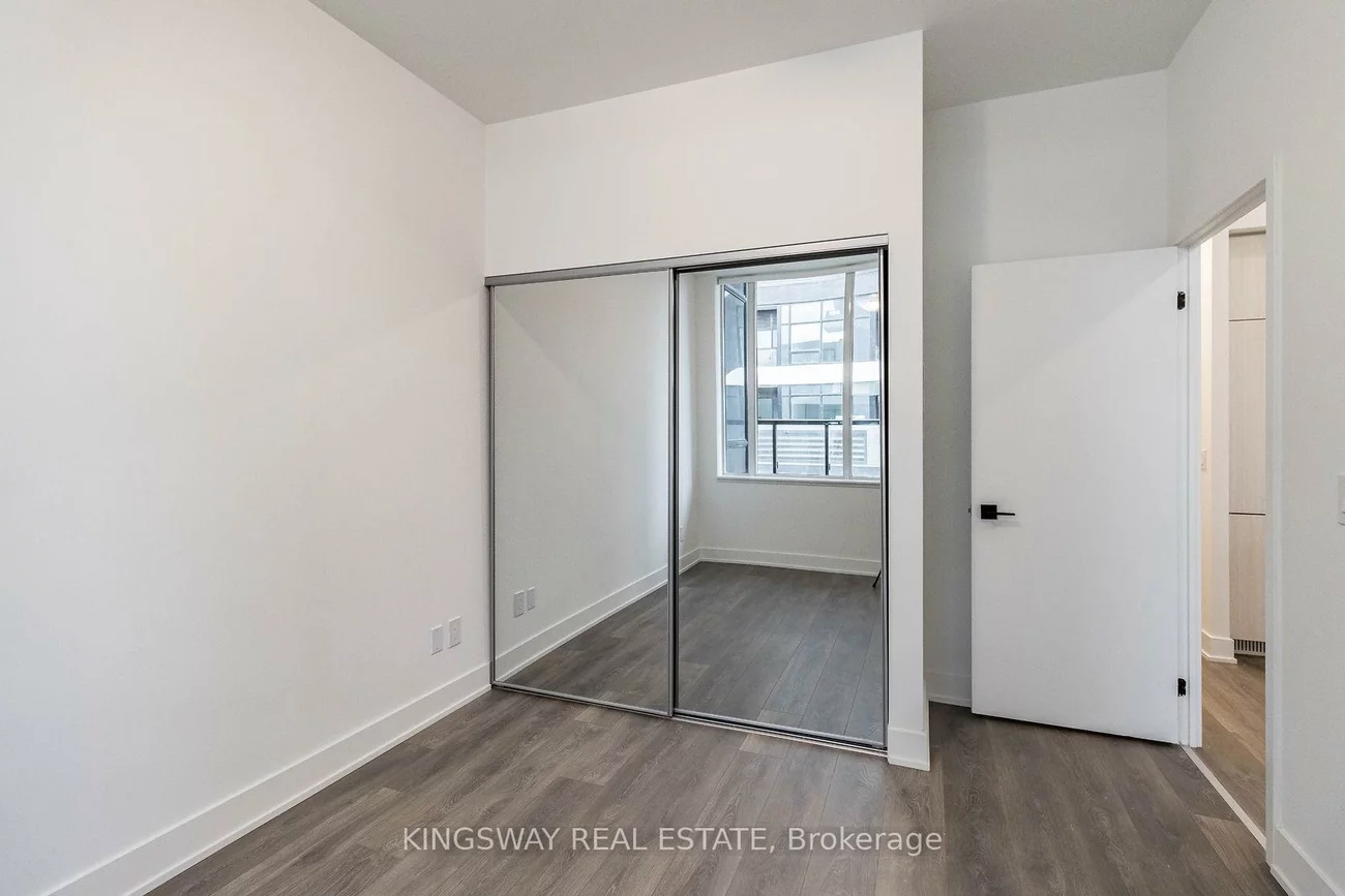 2481, Taunton, 1015 - RO River Oaks, Oakville