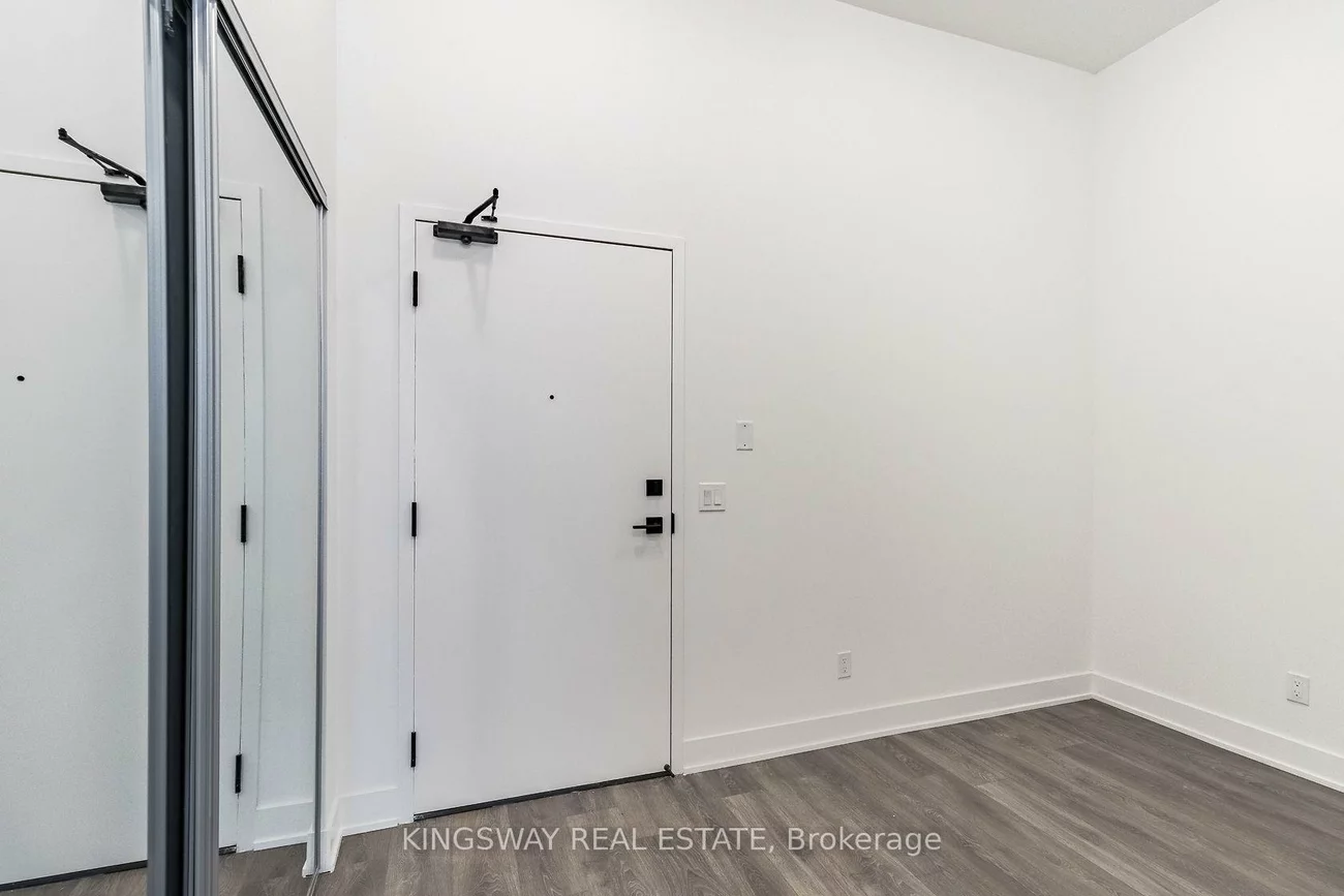 2481, Taunton, 1015 - RO River Oaks, Oakville