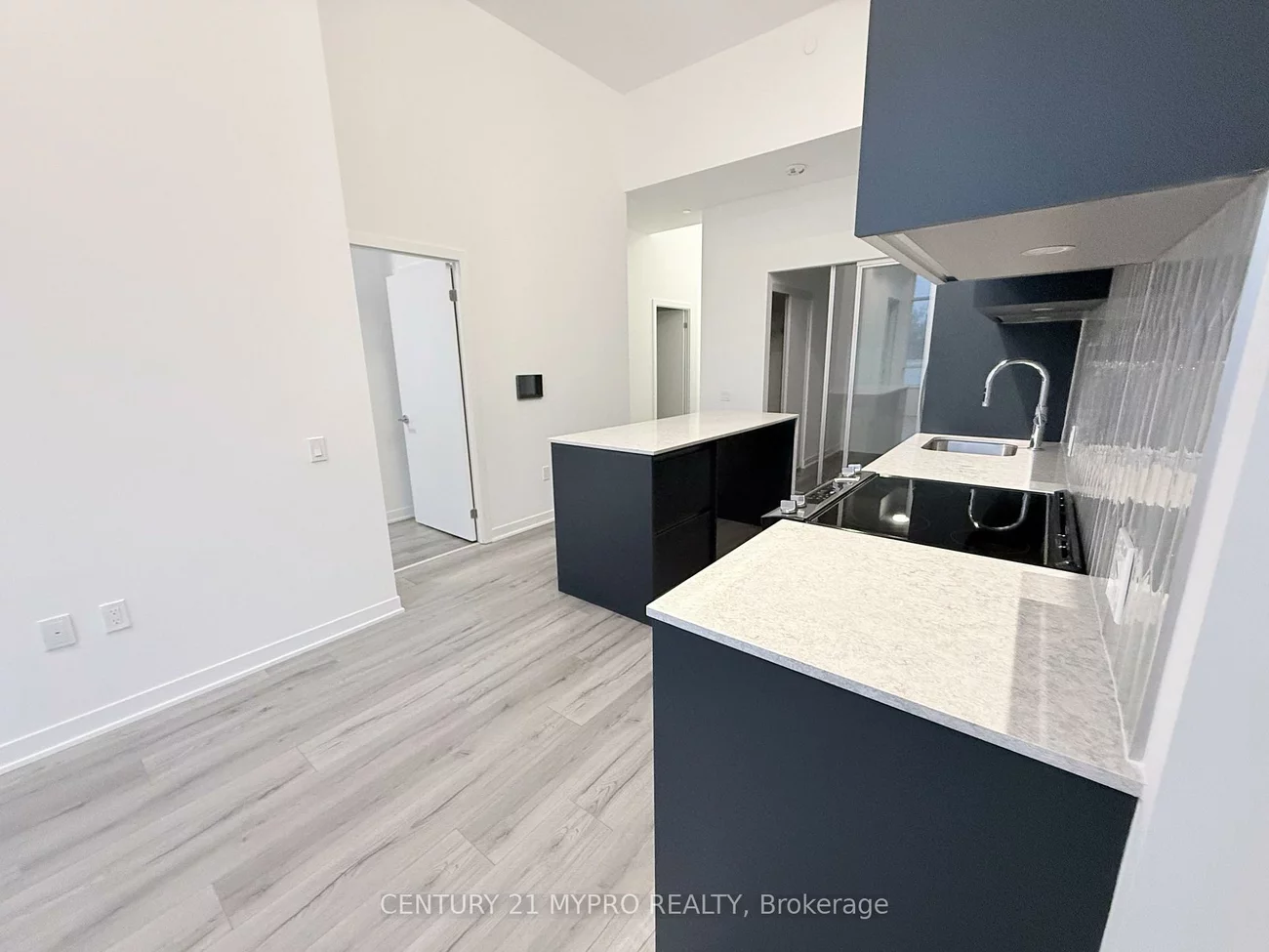 395, Dundas, 1008 - GO Glenorchy, Oakville