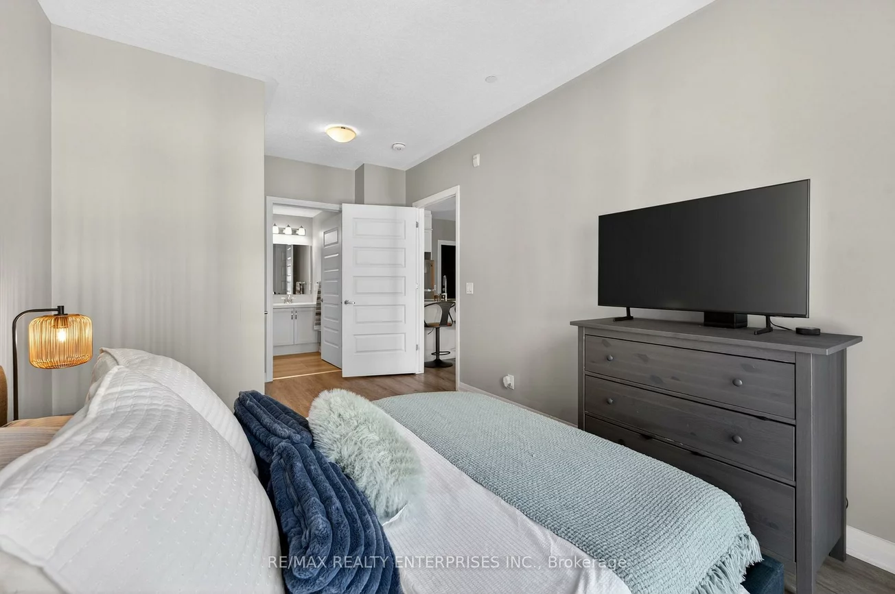 102, Grovewood, 1008 - GO Glenorchy, Oakville