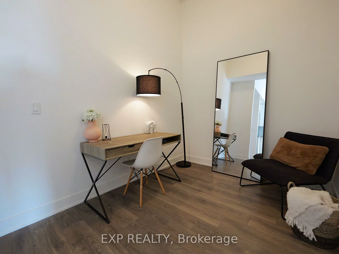 2481, Taunton, 1015 - RO River Oaks, Oakville