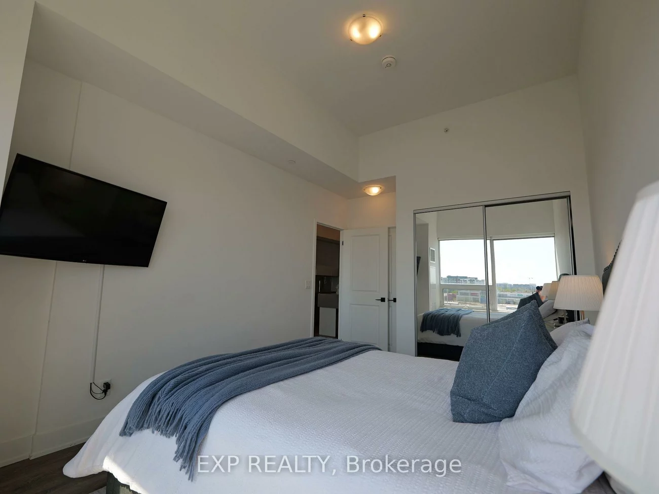 2481, Taunton, 1015 - RO River Oaks, Oakville
