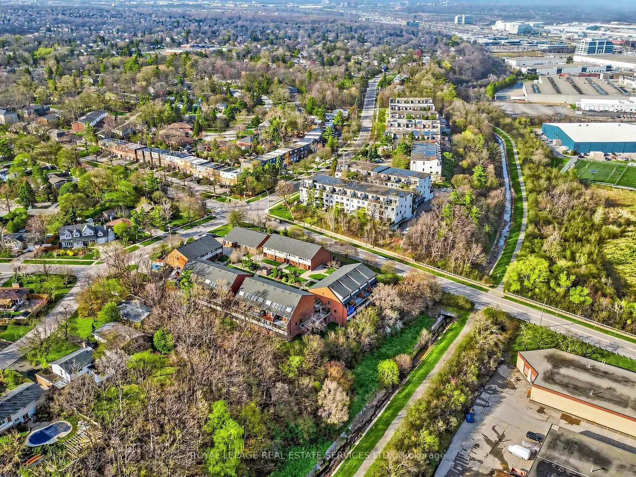 530, Falgarwood, 1005 - FA Falgarwood, Oakville