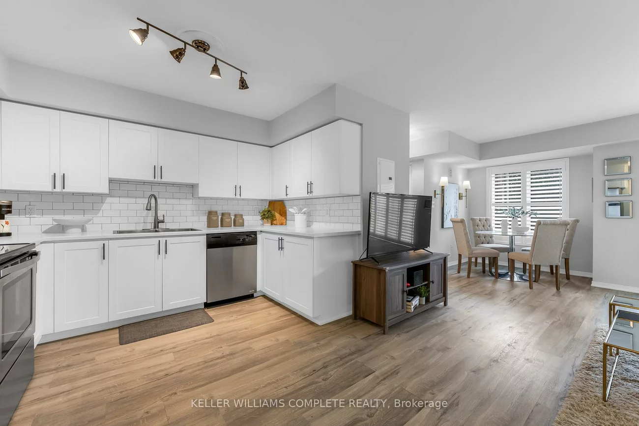 2468, POST, 1015 - RO River Oaks, Oakville