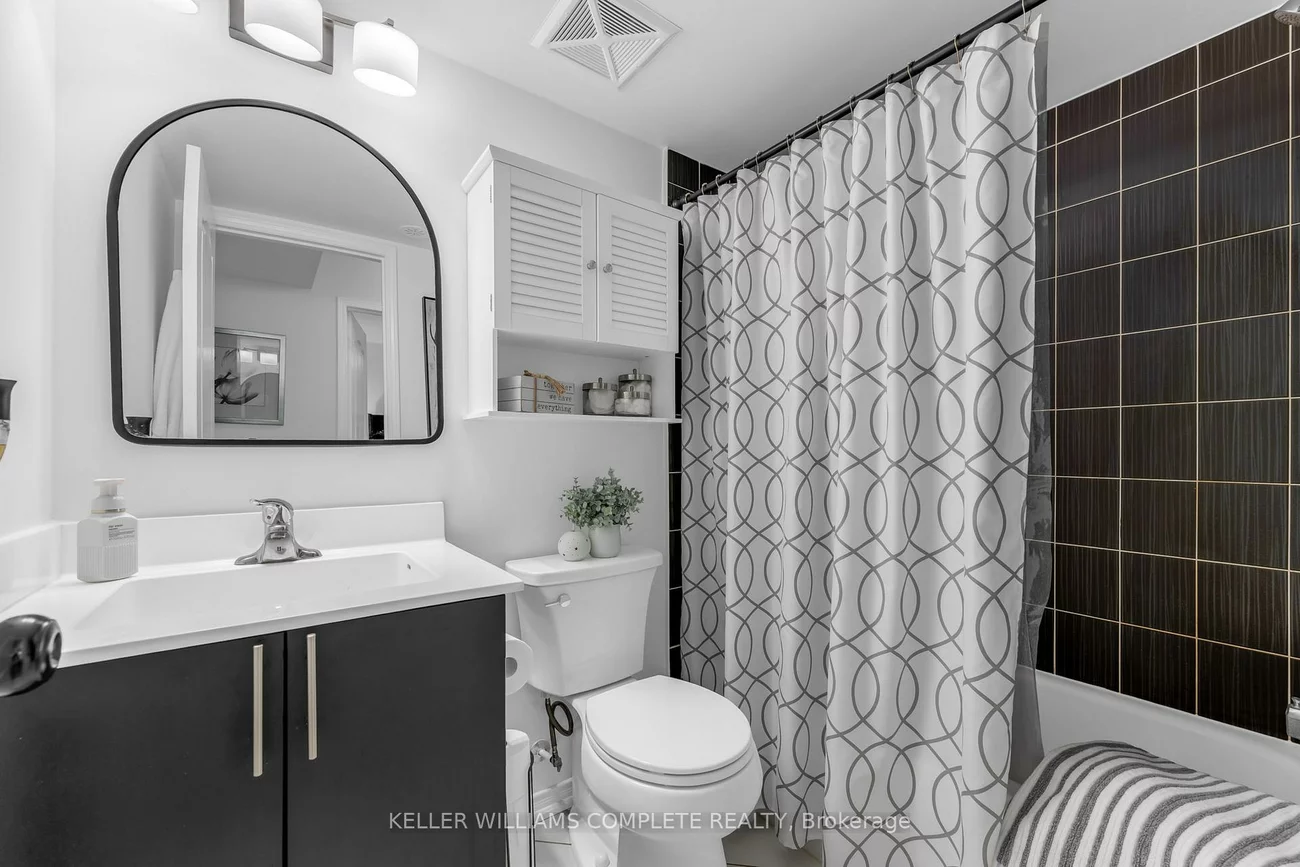 2468, POST, 1015 - RO River Oaks, Oakville